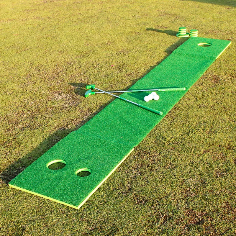 Fiyat Golf Ayrılabilir Golf Pong Oyunu Seti Yeşil Koyarak Pong Golf Oyun Halısı Için Taşınabilir Arka Ofis Bagaj Kapağı Plaj Partisi