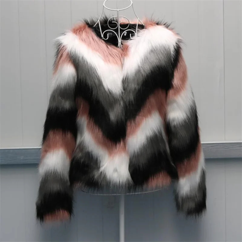 Faux fur jacket women's autumn winter new korean whole leather imitation fox fur clothes round collar short coats large