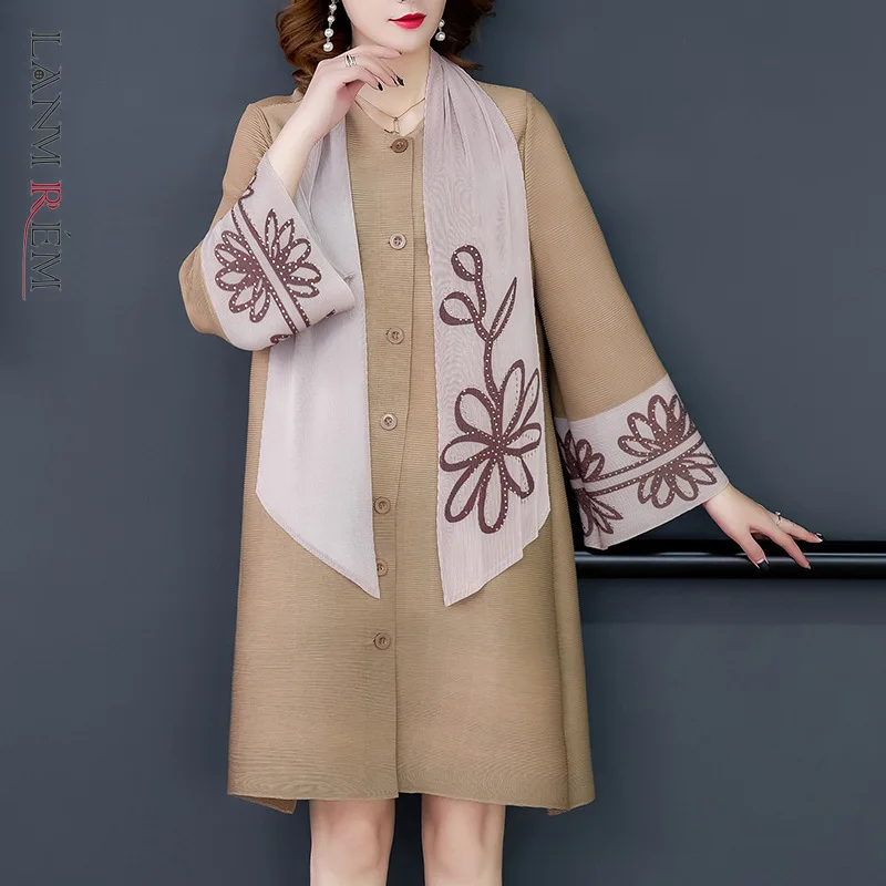 Свободное плиссированное платье LANMREM новинка 2020 Осеннее однобортное средней