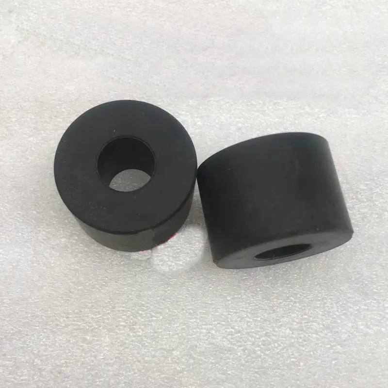 Резинки стойки стабилизатора на ниву шевроле. Втулки стабилизатора хонда срв. Резинки переднего стабилизатора скания. Дэу матиз сайлентблоки переднего стабилизатора. Втулки переднего стабилизатора crv 3.