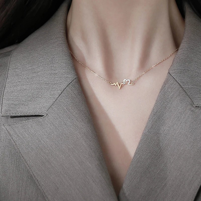 

925 Sterling Silver Heart Wave Charm Necklace for Women Mnimalist Clavicle Chain Choker Wedding Jewelry