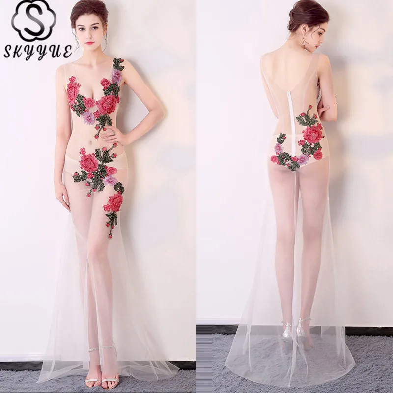 Женское вечернее платье без рукавов Skkyue Черное длинное с вышивкой и V образным