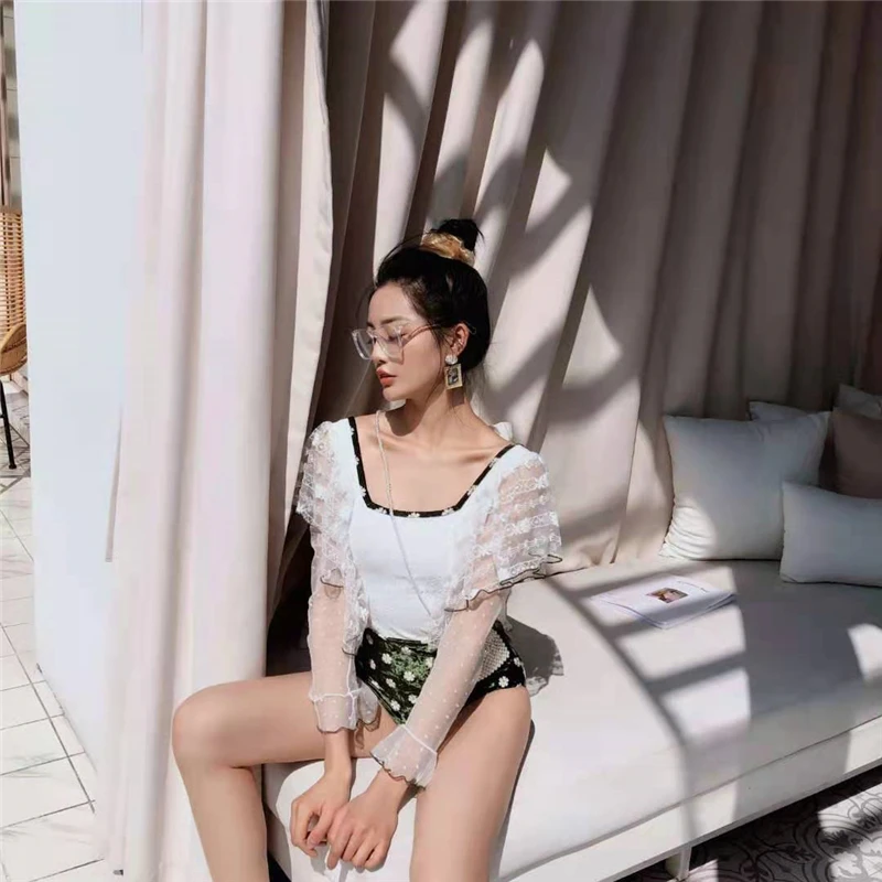 

Sexy Lace One Piece Swimsuit Women's New Short Sleeve Swimwear Korean Style Gauze Ruffled Bathing Suit Beachwear Pads Wire-free
