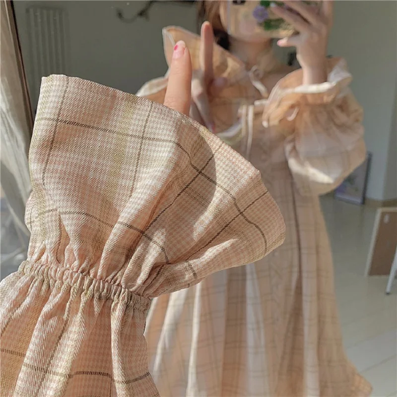 

Japanese Women Victorian Gothic Lolita Dress Soft Sister Vintage Square Collar Puff Sleeve Slim Dress Girls Bow Plaid Dresses