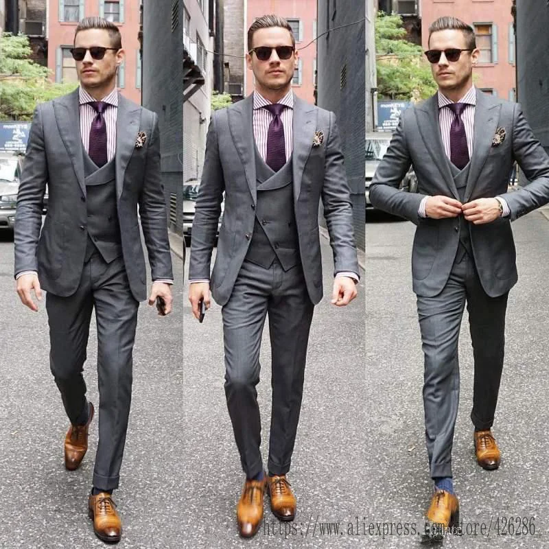 

Latest Men Suits Designs Gray Wedding Suits Business Blazers Wide Peaked Lapel Prom Wear Slim Fit Groom Tuxedo 3 Piece Jacket pa