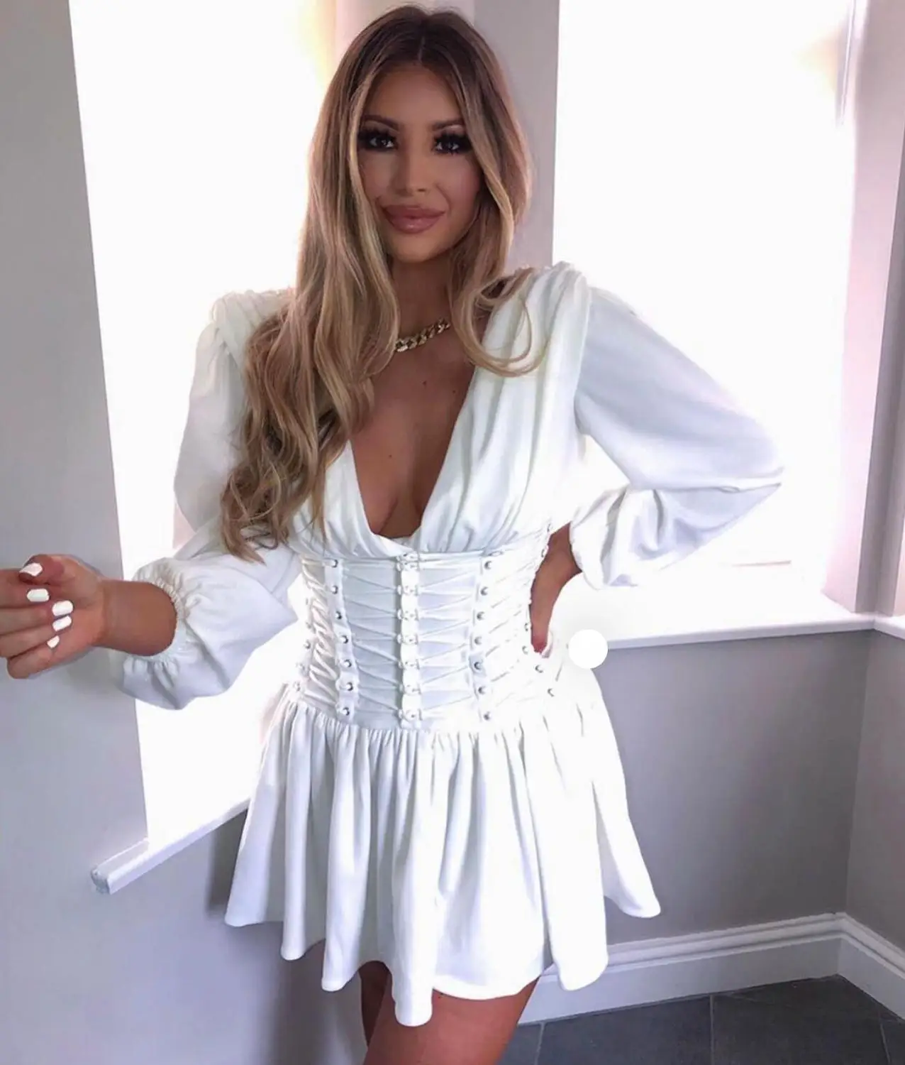 

Babatique 2021 New Fashion White Dress Cross Lace-up Design Puff Sleeves Sexy V Neck Celebrity Party Club Mini Dress