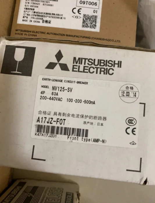 

Автоматический выключатель Mitsubishi NV125-CV NV125CV 3P, новый