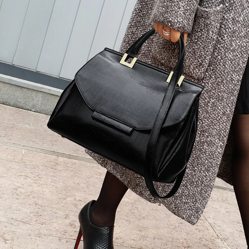 

Casual Solid Color Big Women Handbags High Capacity Women's Shoulder Bag Fashion Messenger Bags For Women 2020 Large Shopper Bag