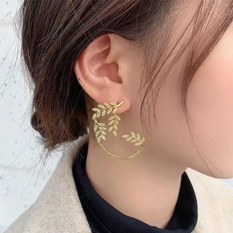 

Classic Sweet Leaf Rhinestones Ear Hook Studs for Women Girl's Bohemian Jewelry Gift