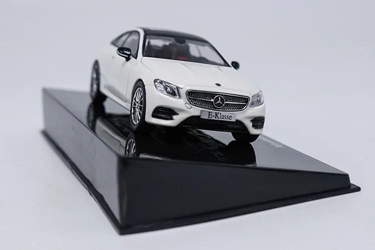 1:43 E300 E-KASE Coupe модель сплава автомобиля статические высокой моделирования металлические модельные автомобили с оригинальной коробкой