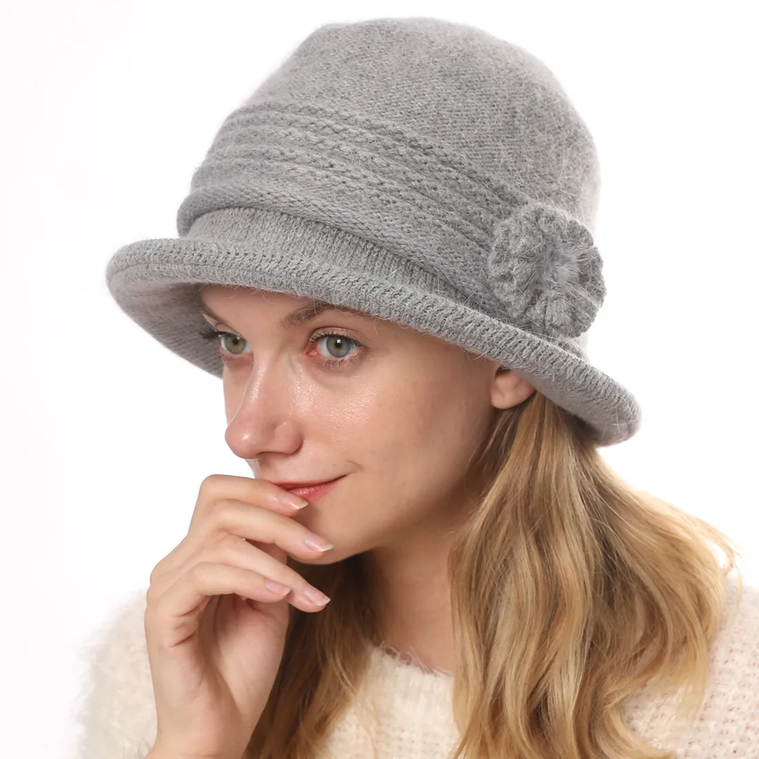 

Winter Accessories for Women New Style Ladies Rabbit Fur Thickening Warm Mother Hat Flower Fashion Pot Hat Russia Winter Hat