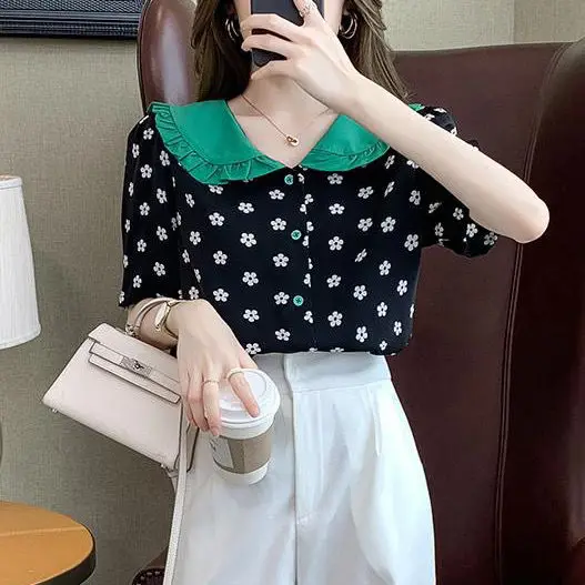 

2021 summer new Chiffon baby collar embroidered short sleeve design sense fashionable slim cardigan