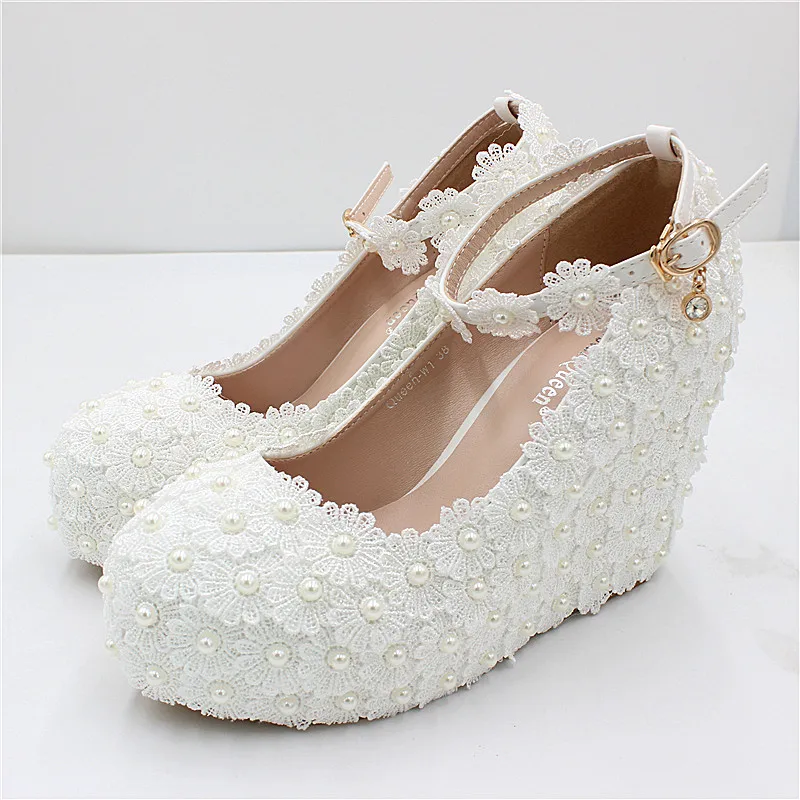

White women's wedding shoes lace high-heeled bridal shoes popular slope heel muffin shoes large women's shoesB205