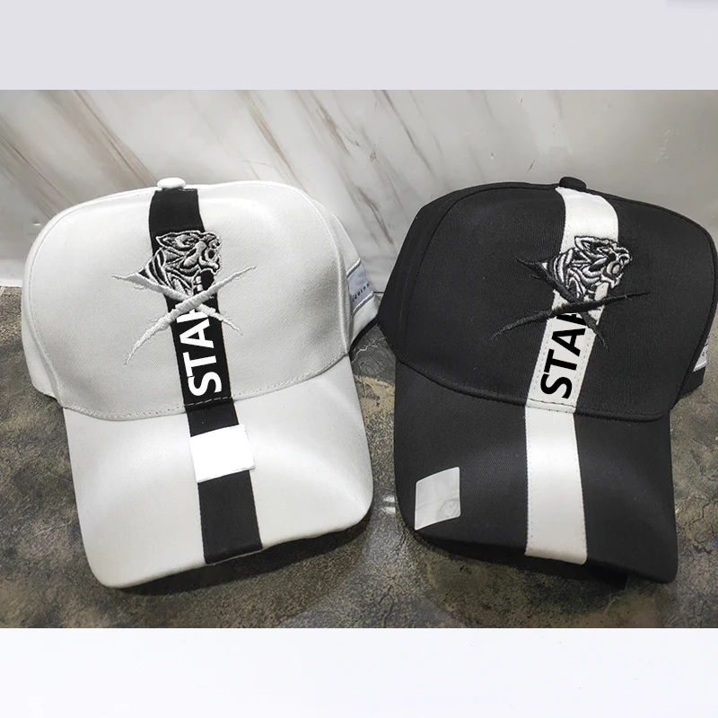 

Starbags pp Original Versatile embroidered tiger head cool couple cap free adjustable casual baseball cap