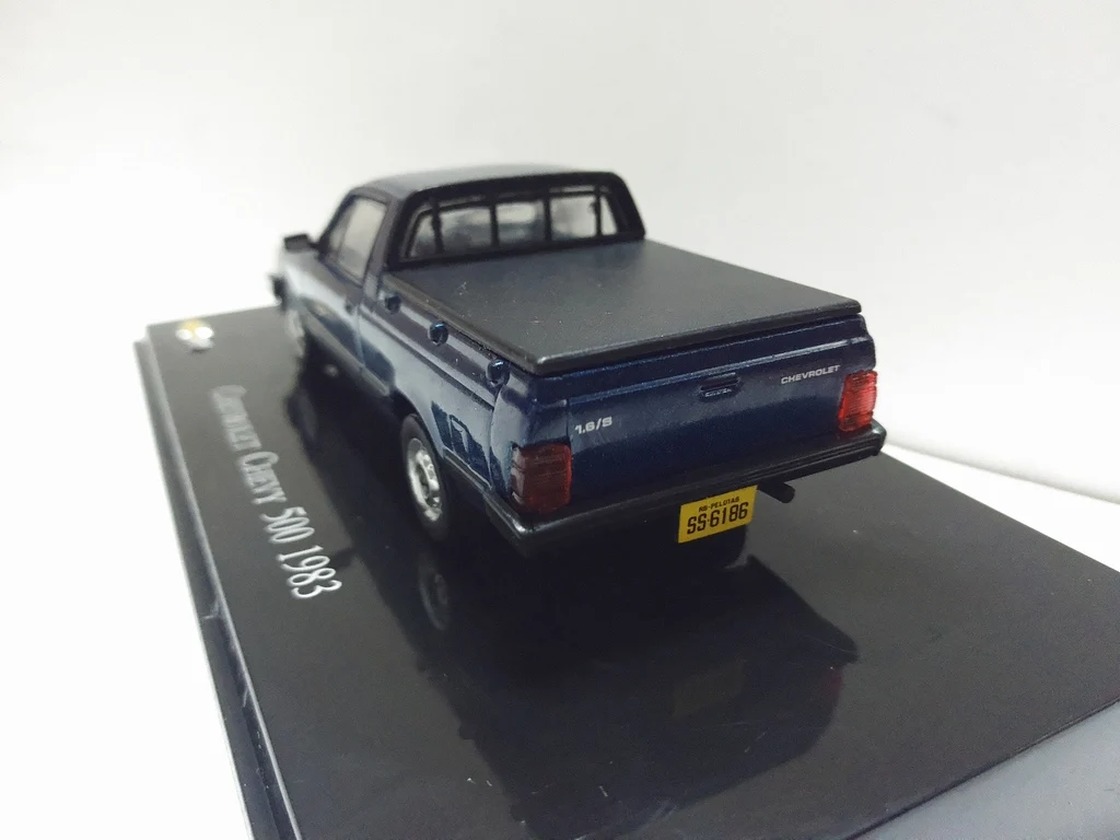 I XO 1:43 CHEVRO LET CHEVY 500 1983 бутик игрушечный автомобиль из сплава для детей Детские