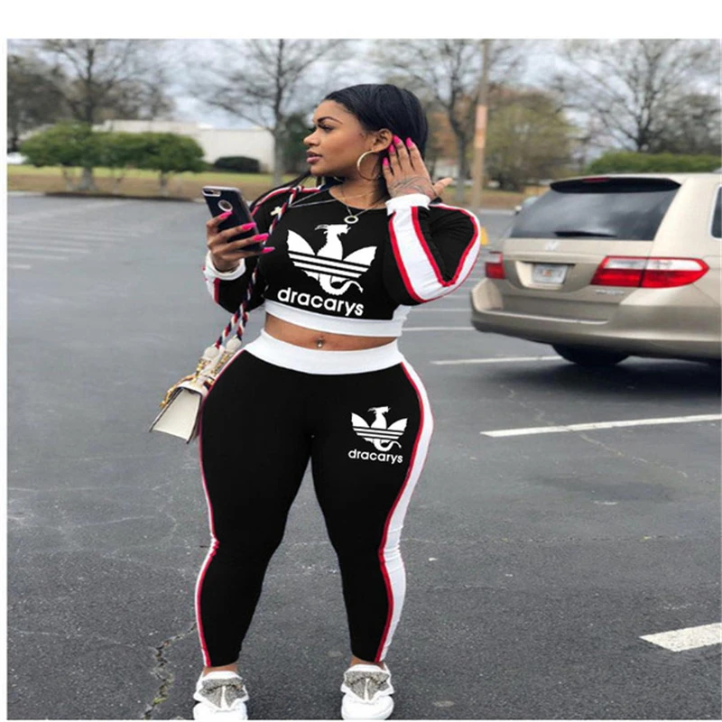 

Женский спортивный костюм для фитнеса, комплект из двух предметов, укороченный топ с длинным рукавом, футболка и леггинсы, облегающий спорт...