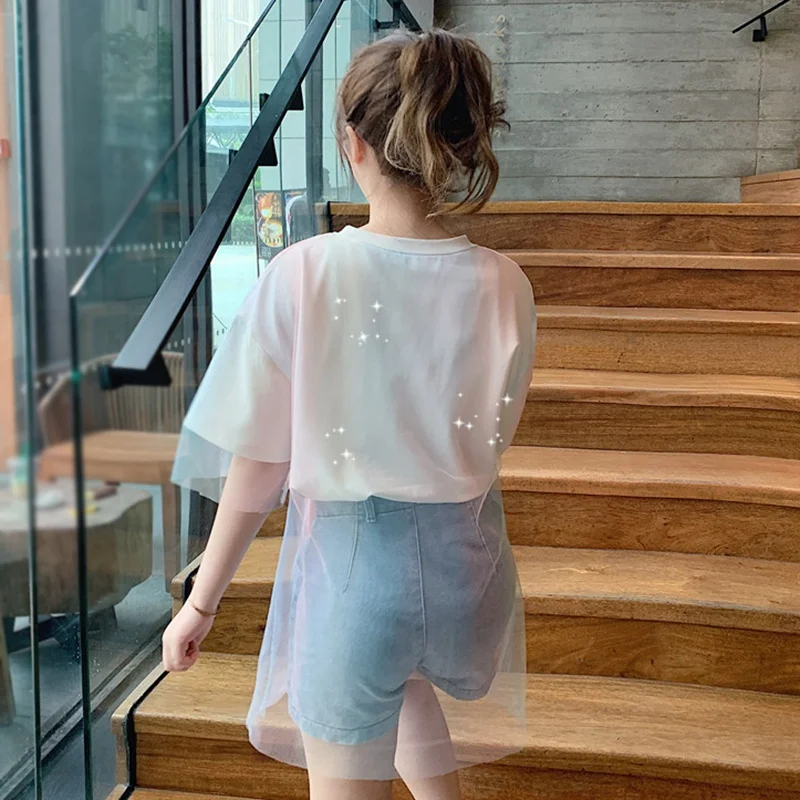 

2020 Summer Women's Fake Two Pieces Casual O-Neck Embroidery Pattern Mesh Stitching Short Sleeve Loose T-Shirt