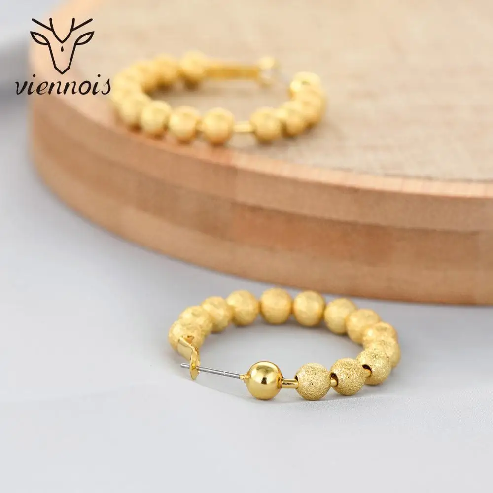 Женские серьги кольца с бусинами Viennios полированными шариками эффектные