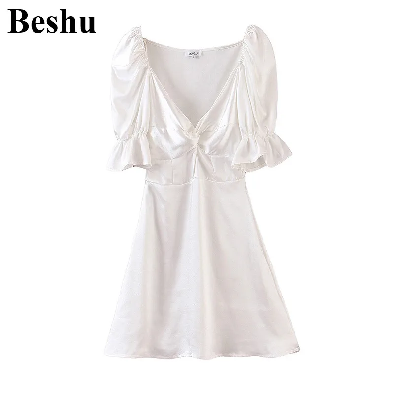 Женское атласное мини платье za белое гладкое элегантное плиссированное с v