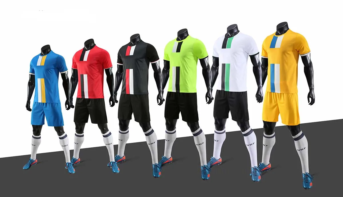 

Short Sleeve Kids Football Uniforms Adult Kids Soccer Tracksuit Jersey Children Football Jerseys Men Boys Soccer Clothes Sets