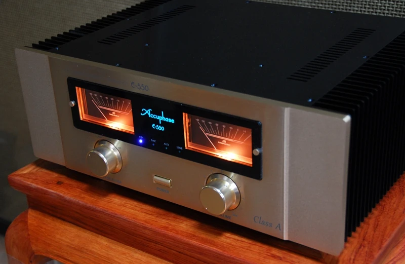 Копия Accuphase E-550 Pure Class A operation(30w-8 Ω) гарантированная линейная мощность MOS-FET 3 параллельная push-pull конфигурация