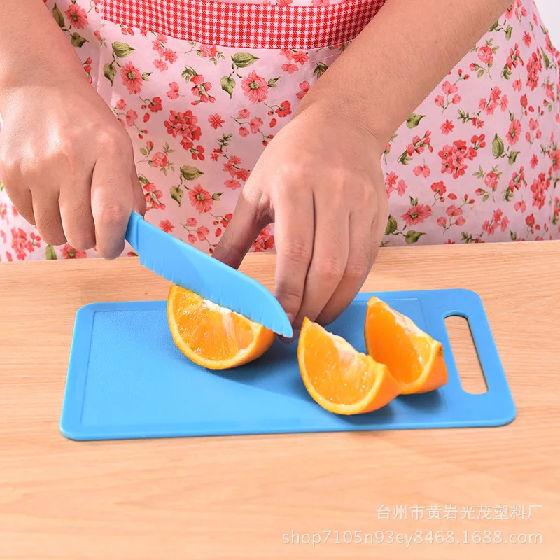 Sawtooth Cutter Plastic Fruit Knife Safe Kitchen Knife Kids Chef For Bread Lettuce Toddler Cooking Knives Children Paring Knives images - 6