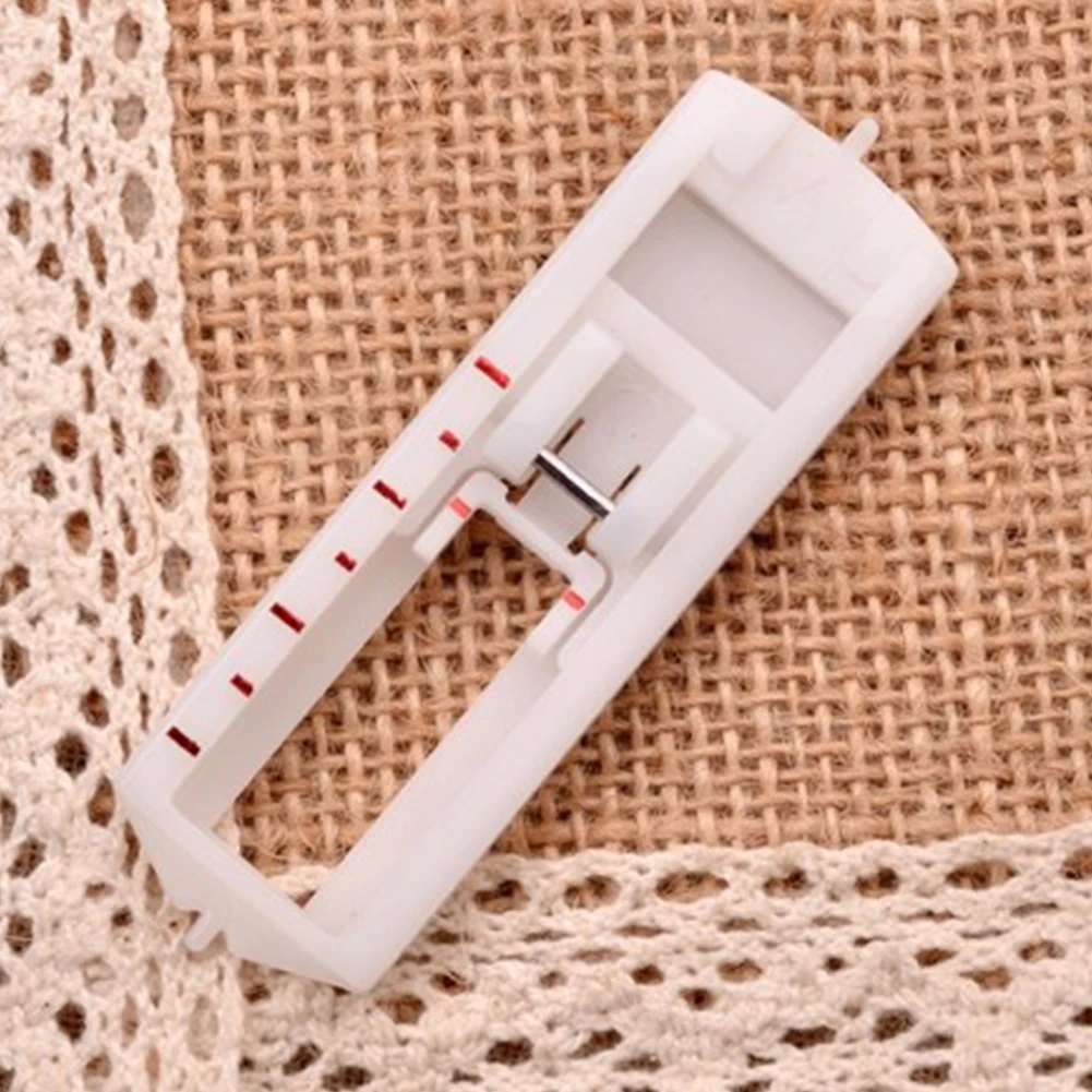 Четыре шага отверстие для ног бытовых швейных машин оснастки пресс| |