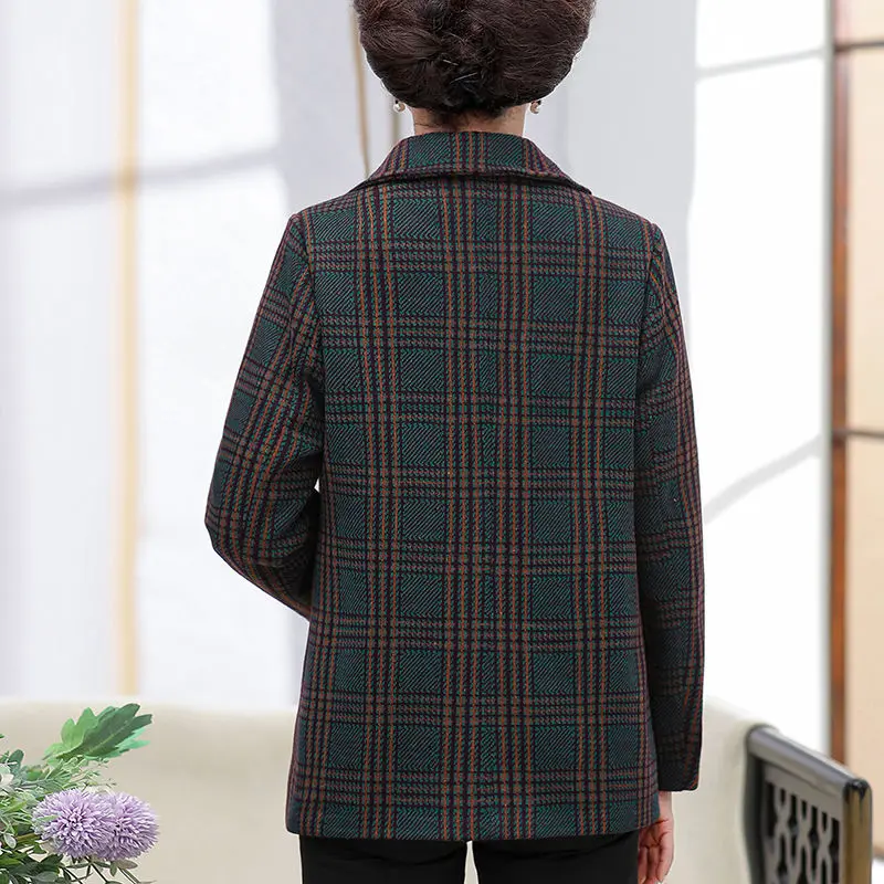 Куртка женская свободного покроя для среднего возраста на весну-осень - купить по