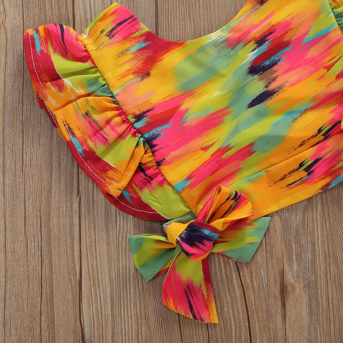 Комплекты модной летней одежды для маленьких девочек Яркий укороченный топ с