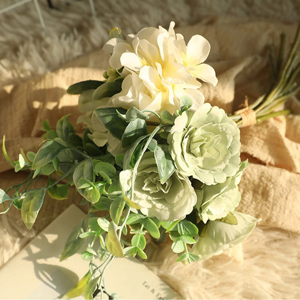 Букет из искусственных цветов для невесты и подружки принадлежности домашнего