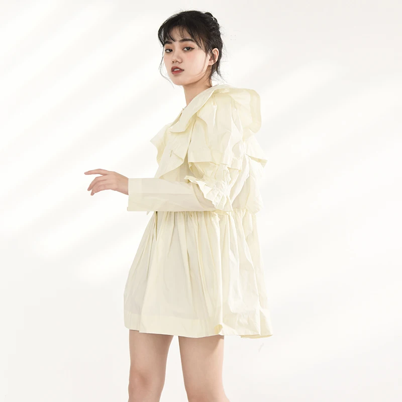 

[EAM] Women Apricot Ruffles Short Dress New Lapel Long Puff Sleeve Loose Fit Fashion Tide Spring Autumn 2021 1DC94704