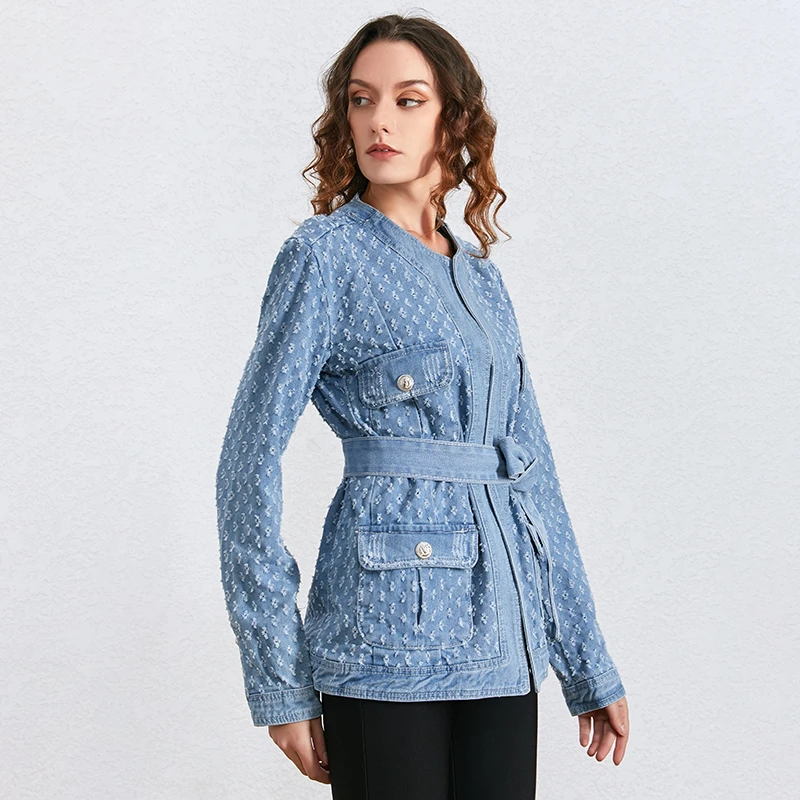 Женская джинсовая куртка TWOTWINSTYLE Весенняя облегающая с длинными рукавами круглым