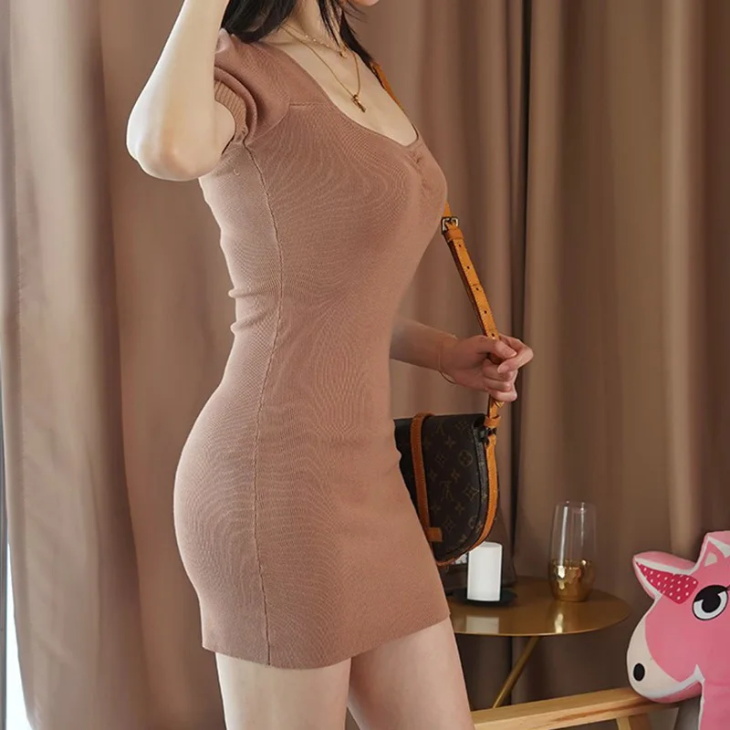 Черное летнее платье для женщин с квадратным воротником и рукавами вязать