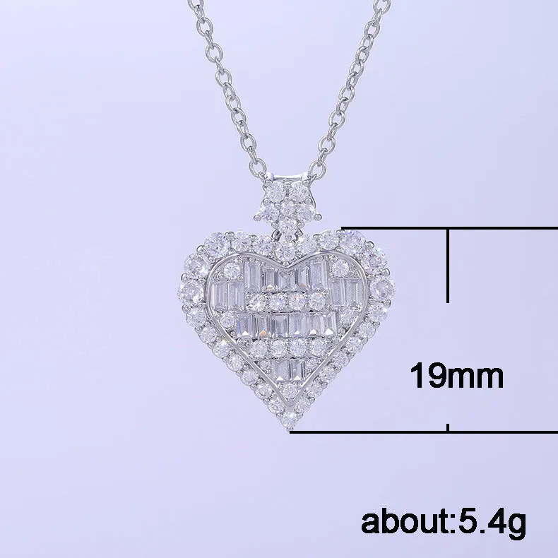 

2021 Trend Heart Cubic Zirconia Charm Women Necklace Fashion Romantic Lady Cocktail Party Dazzling Pendent Necklace Jewelry