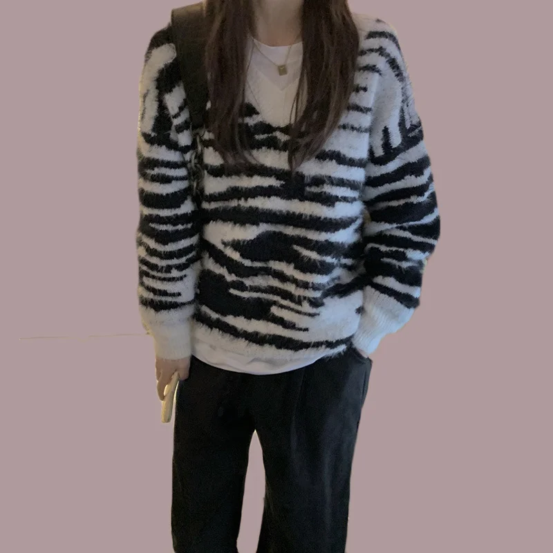 

V-neck Sweaters Woman Casual Loose Pullover 2020 Winter Autumn New Korean Women Sweater Vintage Hip Hop Warm Knitted Jumper