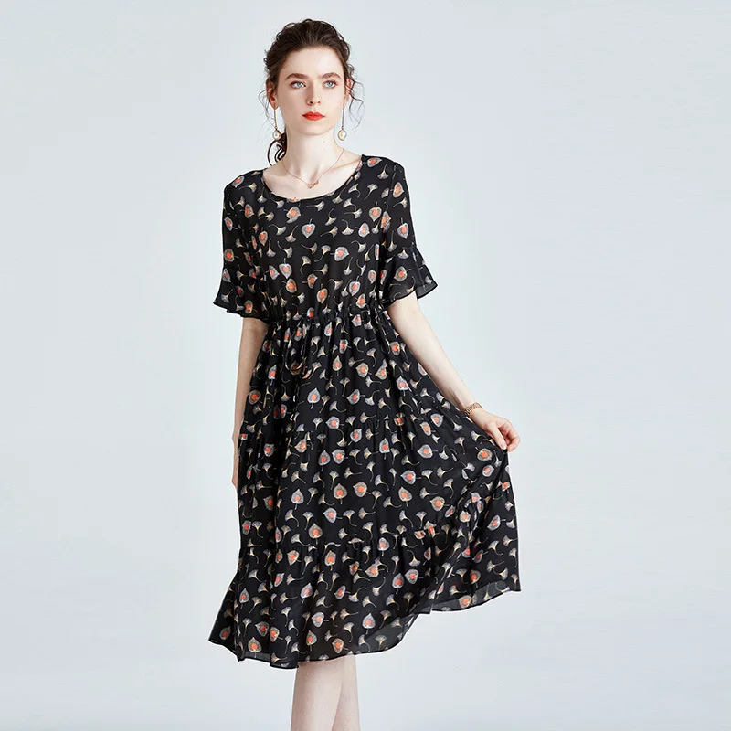 

Женское шелковое платье с круглым вырезом, коротким рукавом и поясом