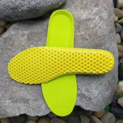 green Эластичные дышащие дезодорирующие стельки для бега, стельки для ног, мужские и женские стельки для обуви, ортопедическая прокладка с эффектом памяти - Цвет: green