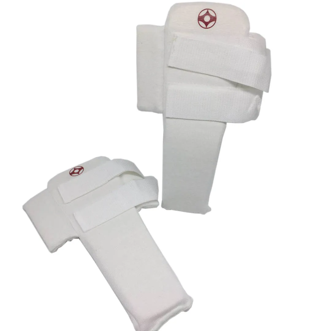 Горячая kyokussinkai протектор каратэ ноги протектор Kyokushin подъем голени охранники кик бокс карате хвостовик белый протекторы