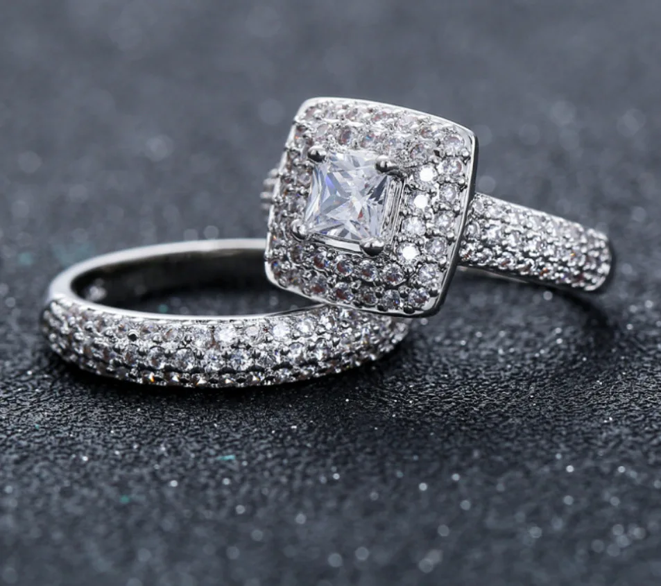 

One Pair Wedding Bands for Couples Luxury Full of Shining Alloy Engagement Rings For Women Female Fashion Jewelry WholeSale
