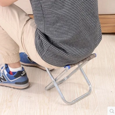 Складной стул портативный маленький для кампуса небольшой не полагается на