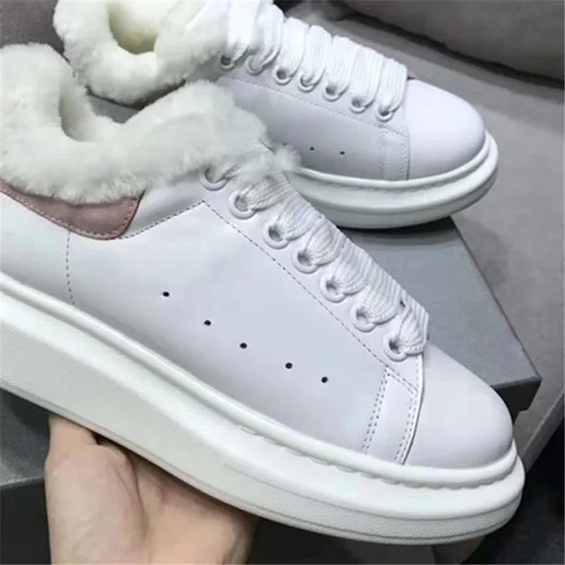 Маленькие белые туфли Женская зимняя новая повседневная обувь Теплая женская из