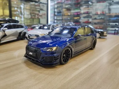 

GT Spirit 1:18 Audis RS4 Collect die-casting simulation resin car model toys