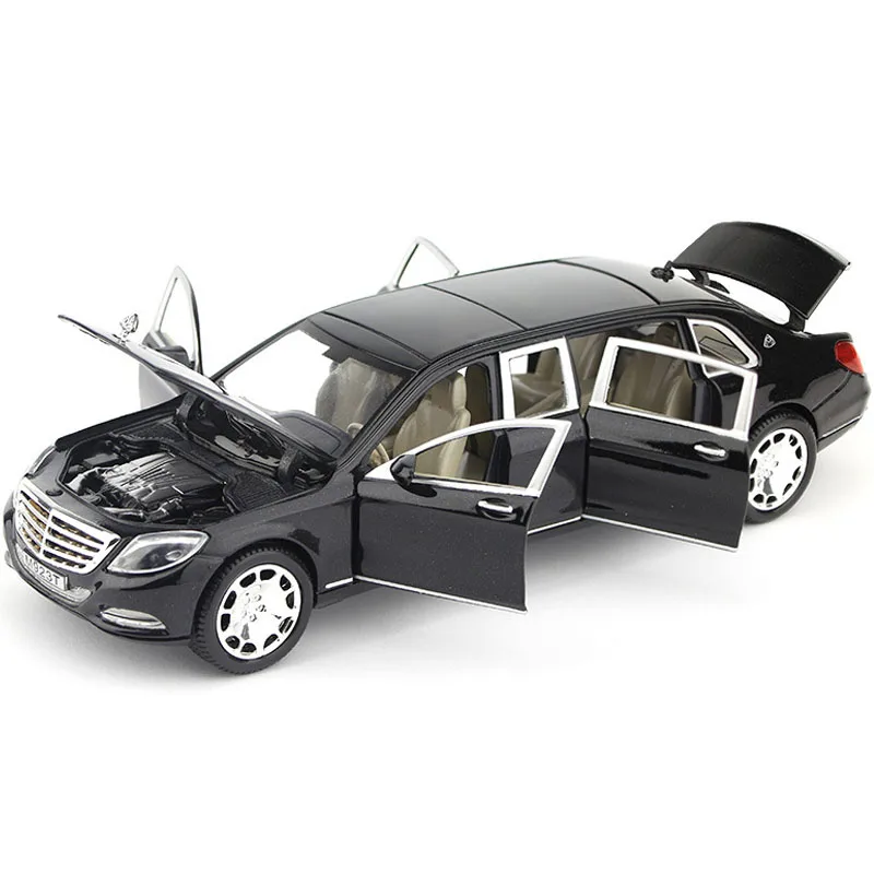 Модель автомобиля с подсветкой и звуком 1:24 | Игрушки хобби