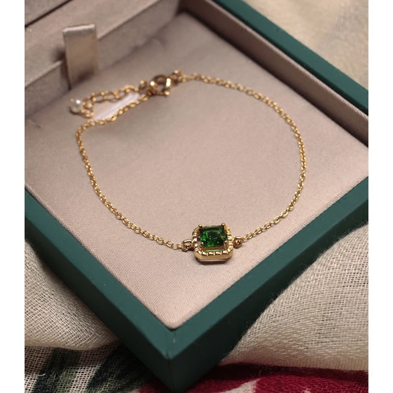 Латунные квадратные зеленые циркониевые бриллиантовые женские классические