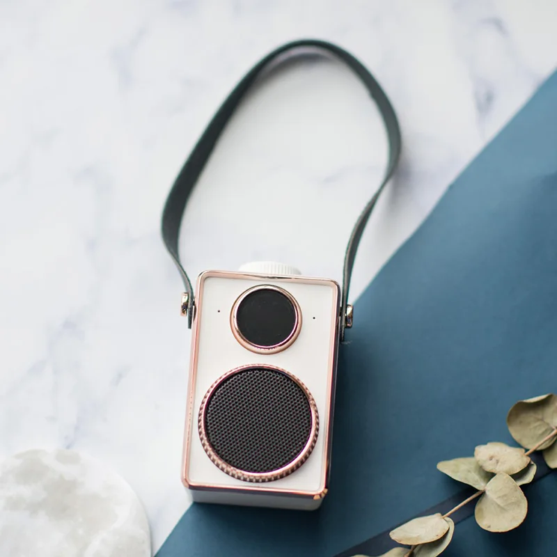 

Small Speaker Retro Wireless Play Portable Vintage Louder Wireless Communication HB88