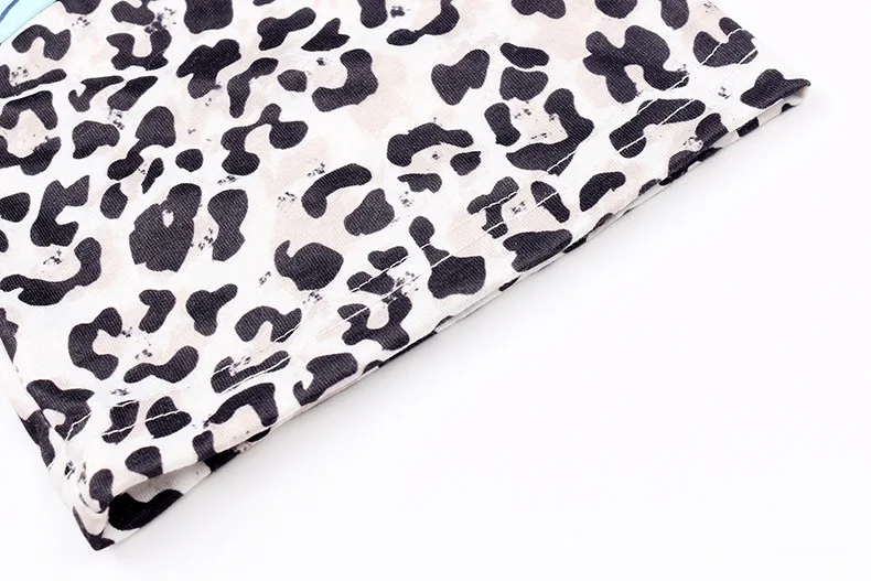 

New European and American Women's Summer Loose V-neck Printed T-shirt Top White Off Shoulder Top Plus Size Clothing for Women