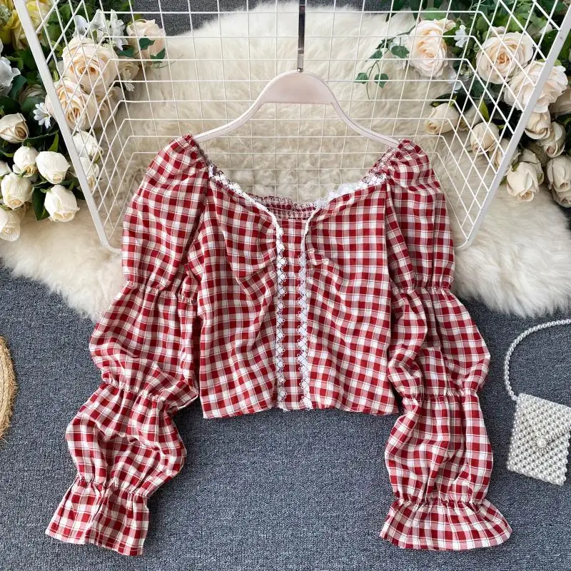 Женская клетчатая блузка в стиле ретро с кружевными вставками облегающие