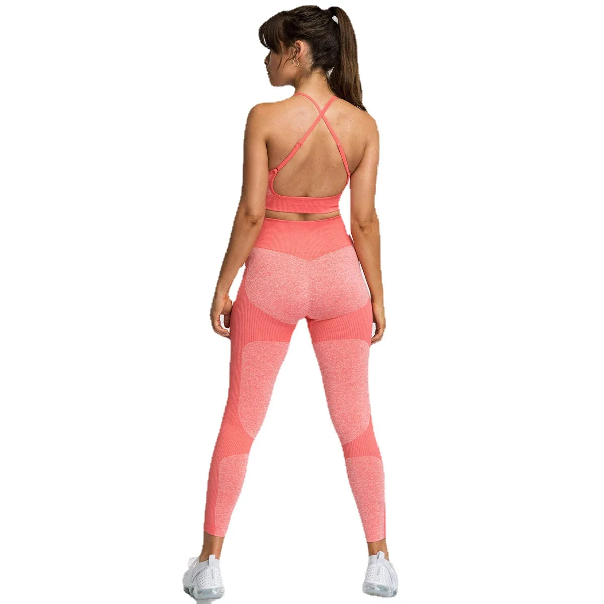 

Hot Selling Tracksuit Women Seamless High-end Material Two Piece Yoga Set Women Sexy Beautiful Back Fitness Bra Tight Pants