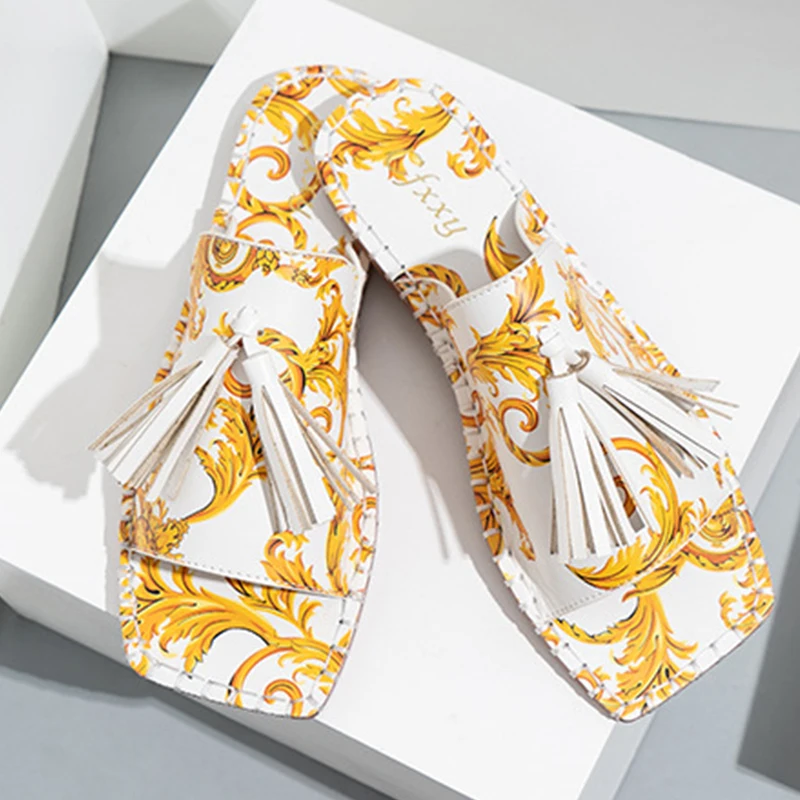 

Summer Women Slippers Luxurious Flowers Tassel Design Flat Slippers 2021 Roman Style Vacation Beach Sandals For Women Shoes