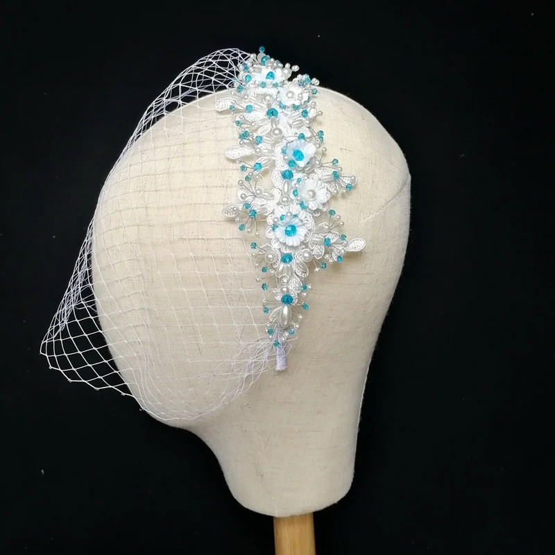 Женская повязка на голову с бусинами кристаллами ярко синего цвета свадебные